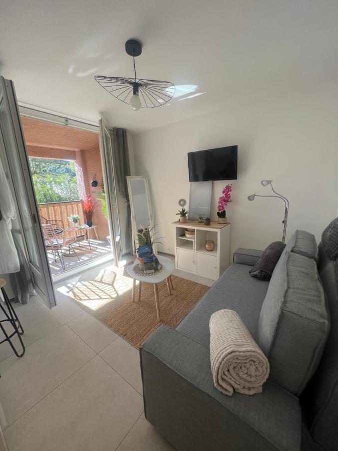 Appartement Pied Dans L'Eau La Seyne-sur-Mer Buitenkant foto